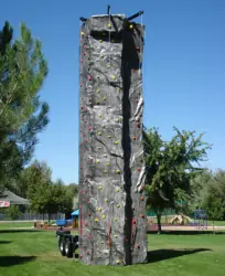 26' 4 Climber Rock Wall - Jumptastic